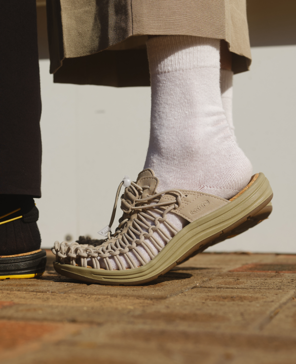 All Gender UNEEK II Convertible Canvas Sneaker  |  Brindle/Natural